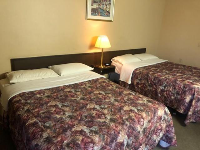 Parkwood Motor Inn Sundre Екстер'єр фото